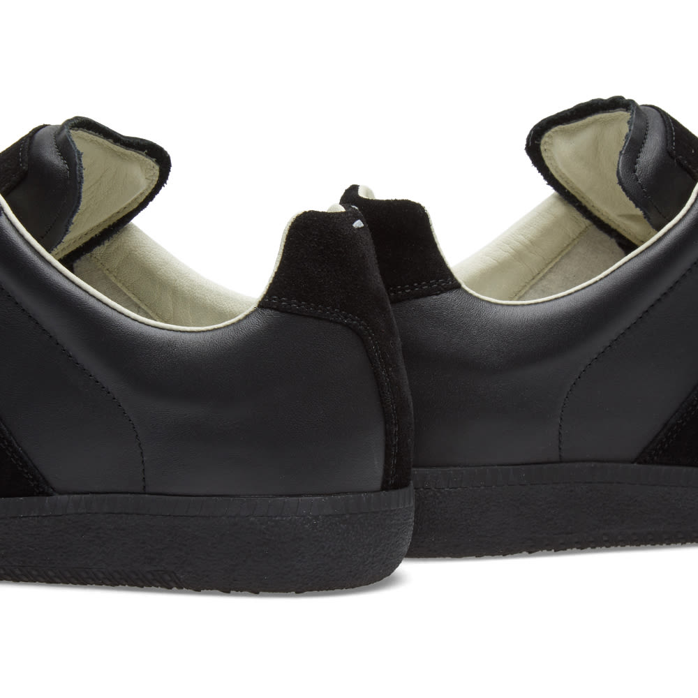 Maison Margiela Women's Black Leather & Suede Sneakers – Beige Interior — rear collar detail